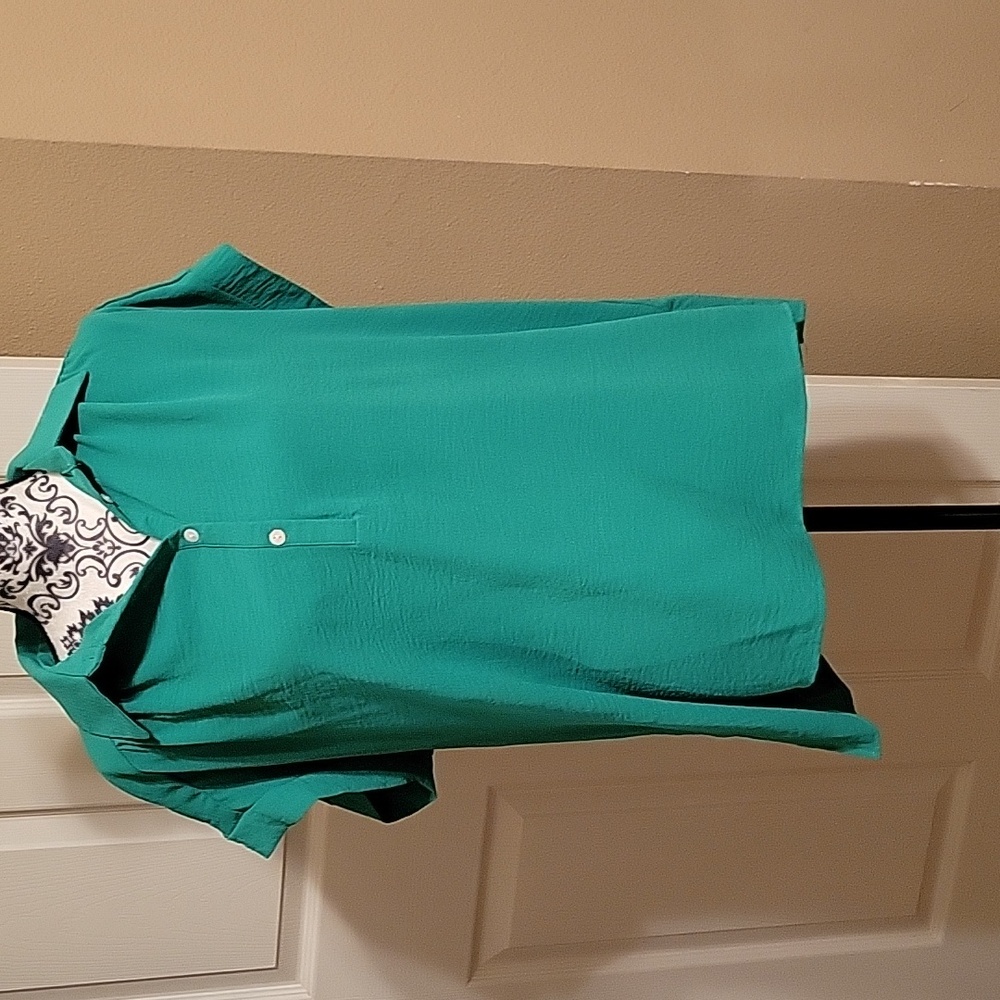 ANDREE BY UNIT Green Shirt Size Large